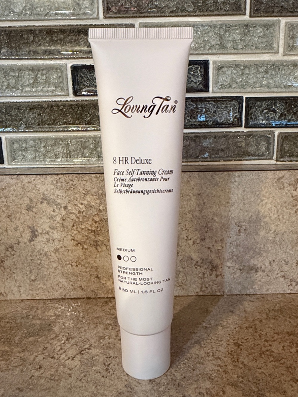 Loving Tan 8 HR Deluxe Face Self-Tanning Cream - Medium